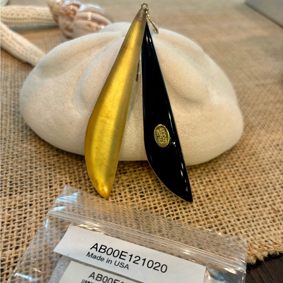 Alexis Bittar Long Angle Gold Lucite Earrings NWT - Picture 3 of 4